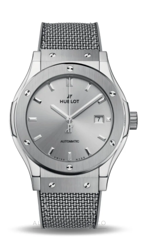 Hublot Classic Fusion Essential Grey 42mm (Ref. 542.NX.5610.NR.HEC24)